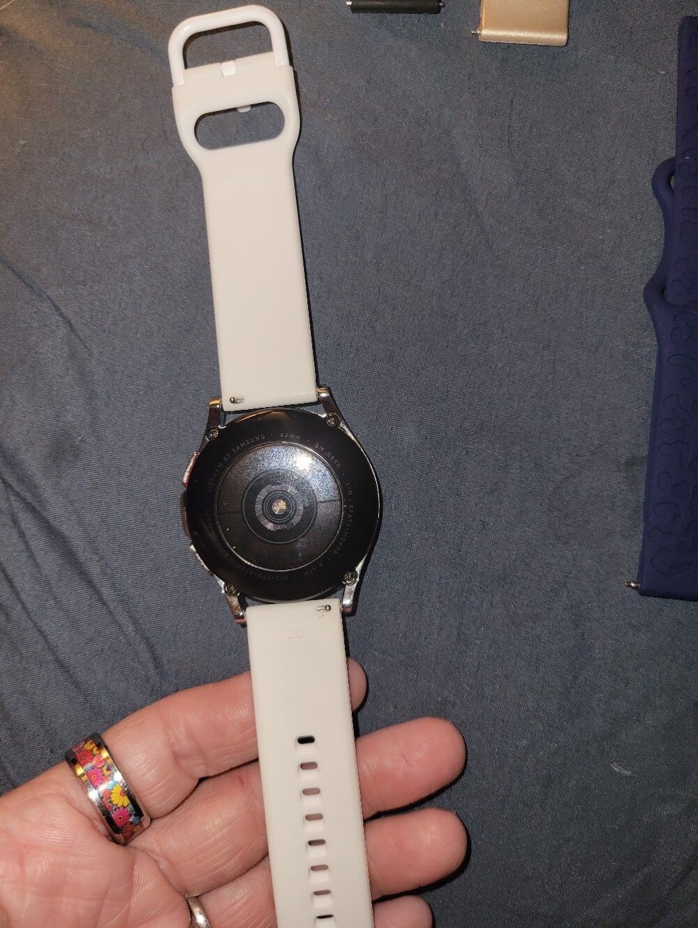 Samsung Galaxy Watch 4 Classic - Picture 3 of 6